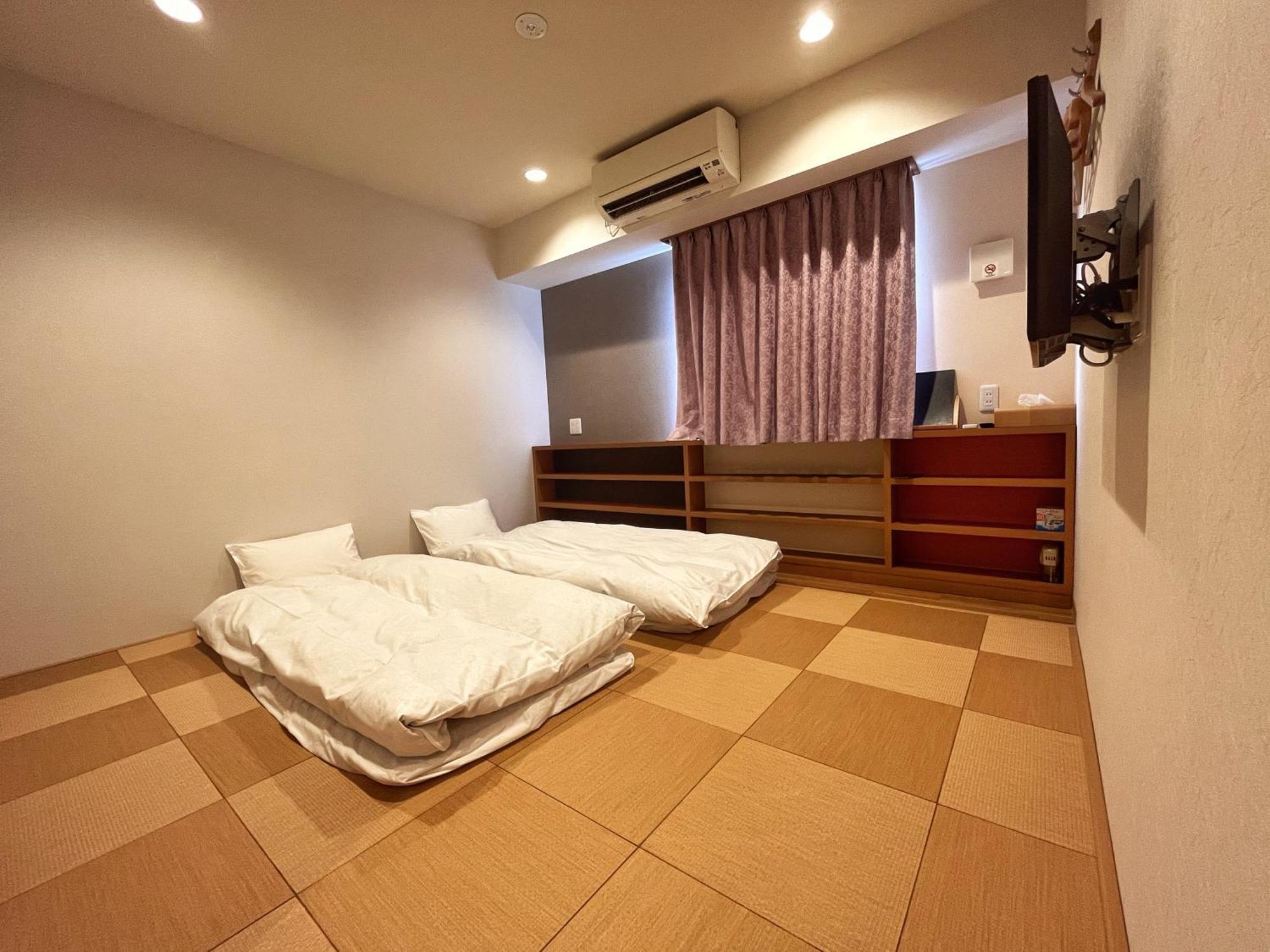Kansai Seaside Hotel 4*