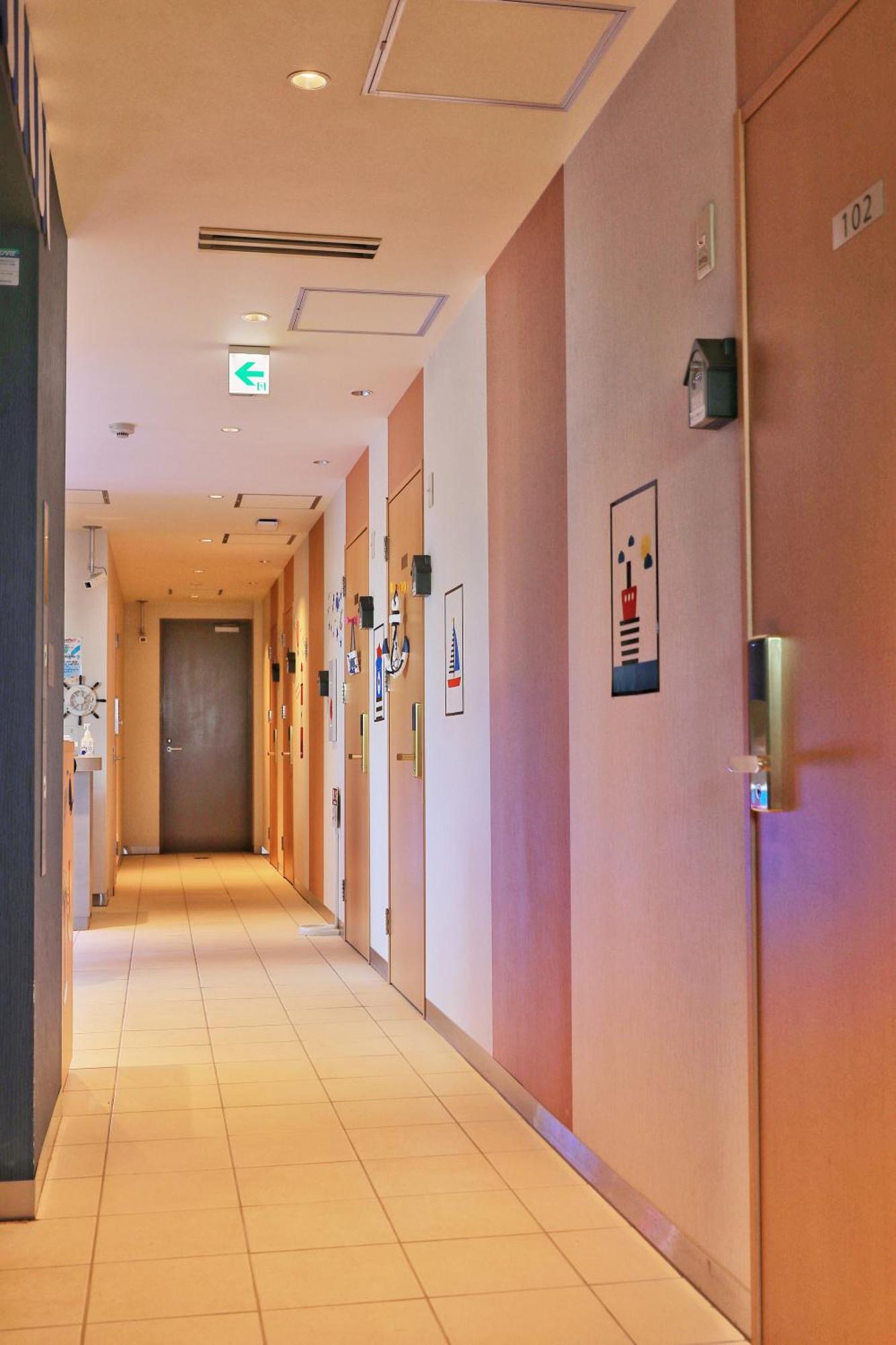 Kansai Seaside Hotel 4*